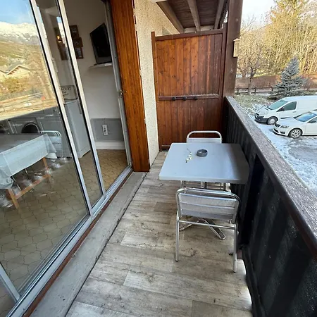 Apartment Avec Balcon *